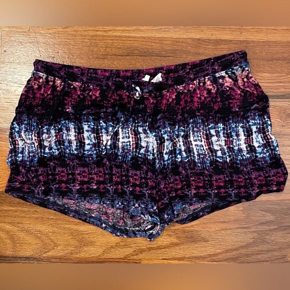 Shorts - Picture 1 of 1